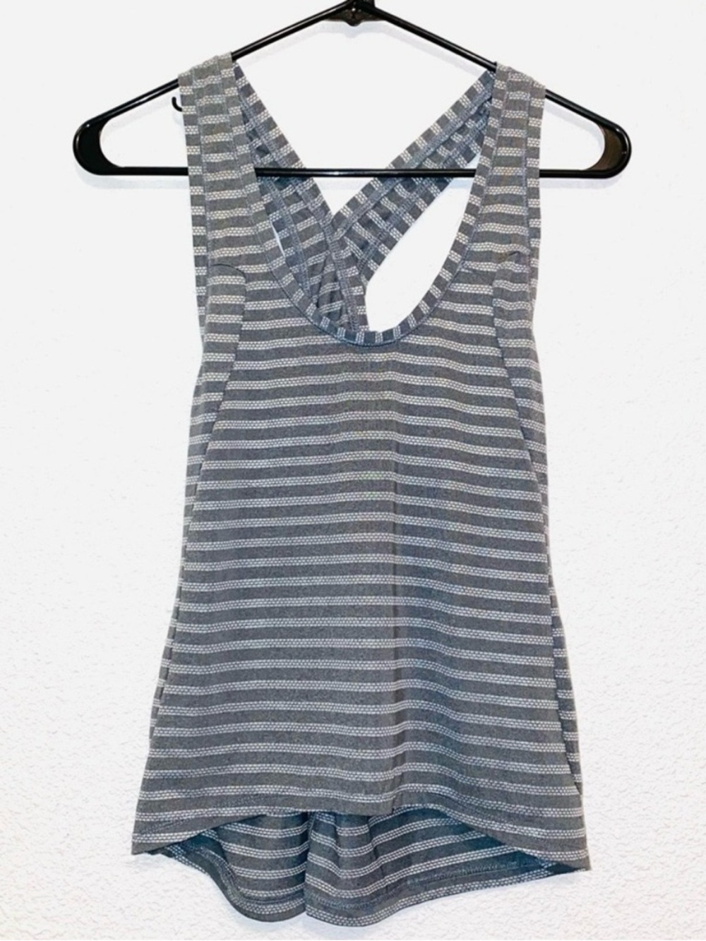 ZYIA Gray Striped Athletic Tank Top Criss Cross Back Lightweight Workout Size S